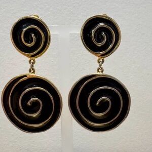 Vintage 1980’s clip on Elegant Black and Gold Spiral Earrings